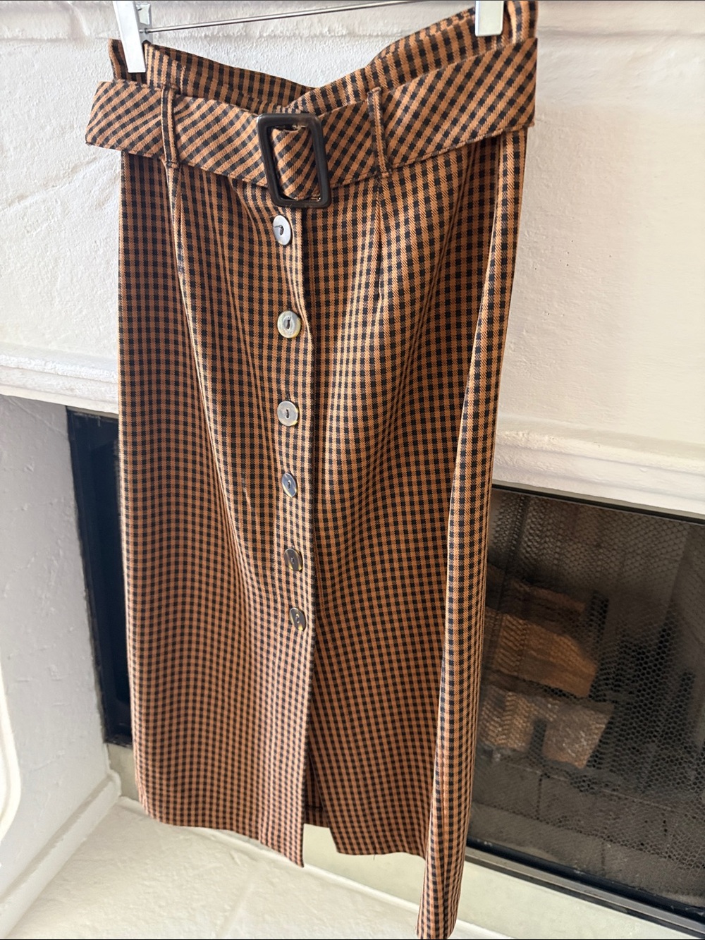 Zara High-Waist Button-Front Midi Skirt in Brown Gingham - Picture 3 of 4